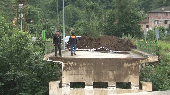 Rize'de iki köyü bağlayan köprü çöktü! vatandaşlardan önemli iddia! 8